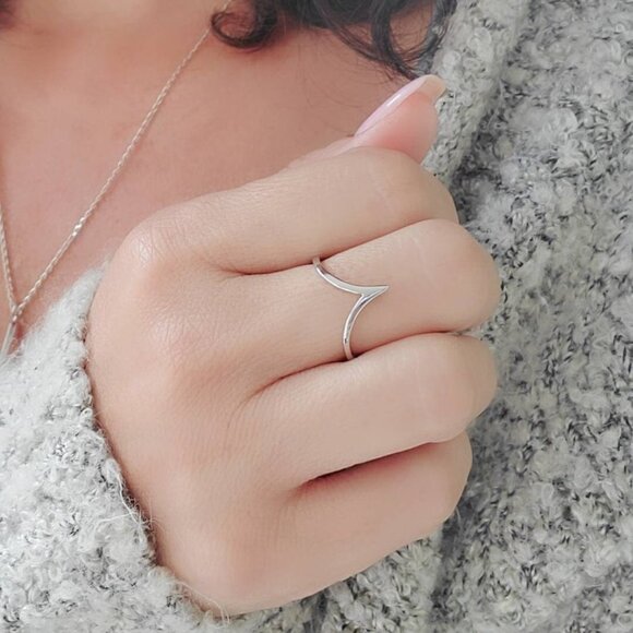 Sterling Silver Chevron Ring, V Women Ring, Simple Stack Ring,Dainty Silver Ring - Picture 1 of 9